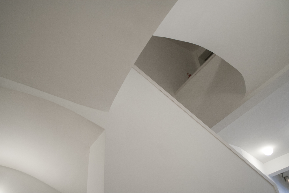 تایل‌های آلومینیومی ای جی وی و آینده صنعت ساختمان