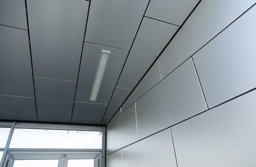 بهترین قیمت تایل آلومینیومی ساده ای جی وی در 18دی ۱۴۰۴