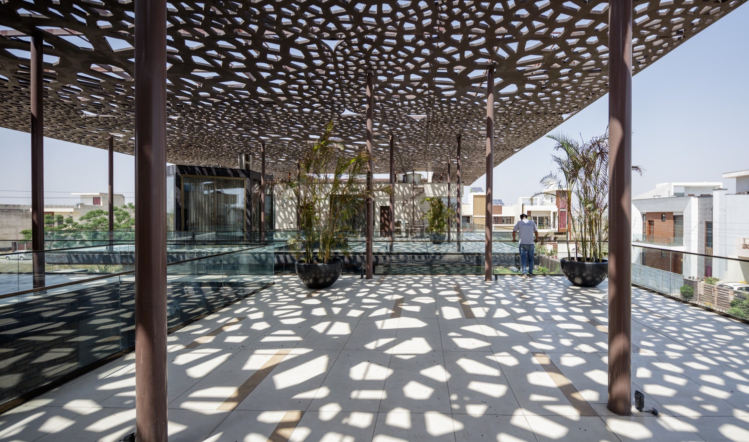 آشنایی با انواع سقف کاذب آلومینیومی و قیمت آن