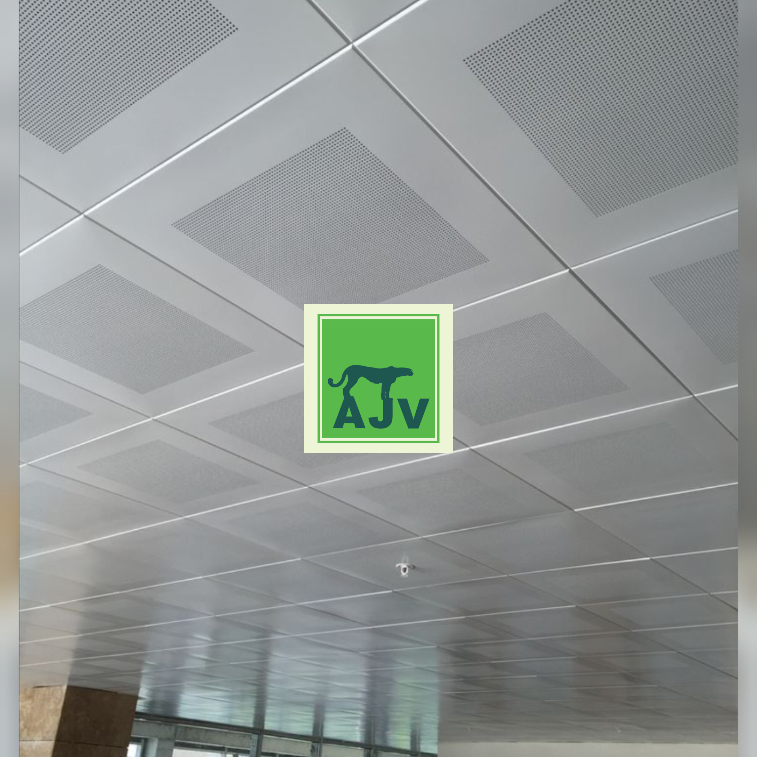 قیمت تایل الومینیومی وسط پانچ در 18دی۱۴۰۴